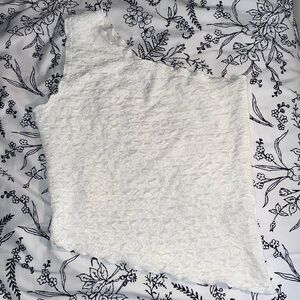 One shoulder textured asymmetrical top L